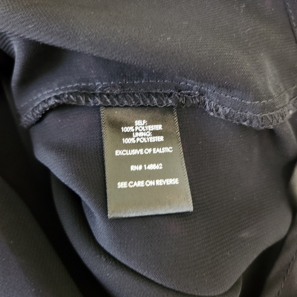 Torrid Blouse sz 1 Crinkle Chiffon Smocked Neck Blouse plus size - Picture 6 of 10